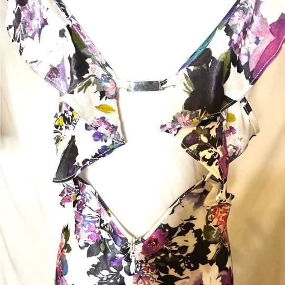 BEBE Floral Dress - Picture 7 of 8